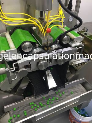 Máquina de poco ruido de la encapsulación de Paintball del control del PLC con la pantalla táctil