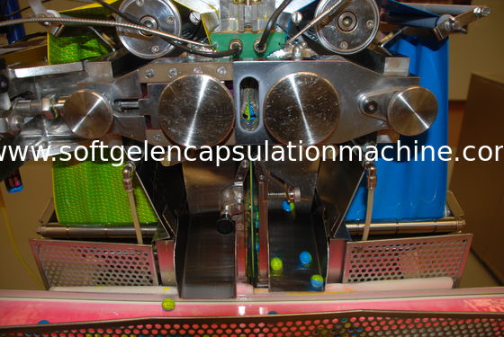 Base líquida del aceite de CBD cápsula de 7 pulgadas que llena la máquina de la encapsulación de Softgel