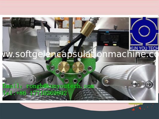 Máquina de rellenar del gel de la cápsula de la máquina 3,5 RPM de la velocidad de la cápsula suave farmacéutica del gel