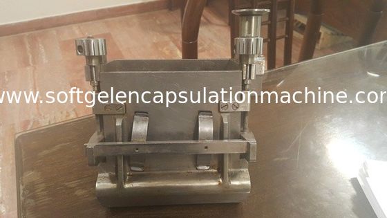 Máquina vegetal de la cápsula de Softgel de la bomba de la cuña de la inyección de la caja de Robbion Spreder de la gelatina
