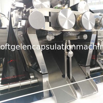 máquina de rellenar de la cápsula suave del gel del peso 1900kG para el material de acero inoxidable del aceite de pescado de la comida