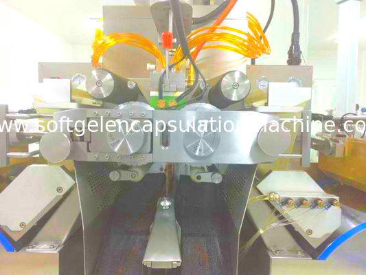 Máquina de la encapsulación de Softgel del aceite del cáñamo para el relleno del aceite y de la goma